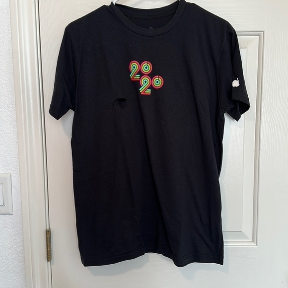 Apple Other - Apple t shirt